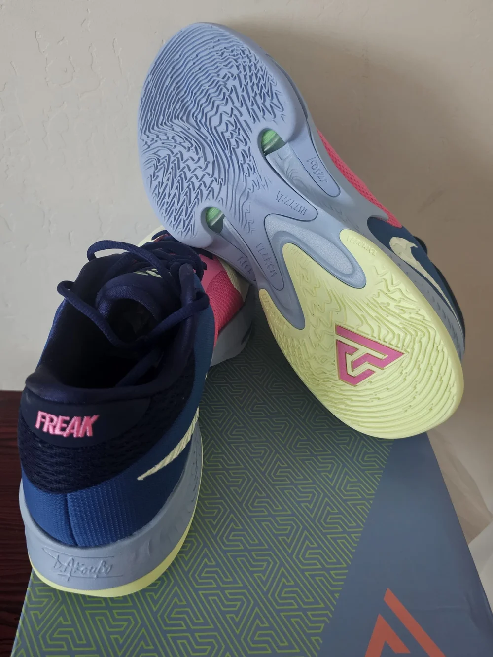 Men's Nike Freak 4 Basketball Shoes in Navy, Pink & Lemon